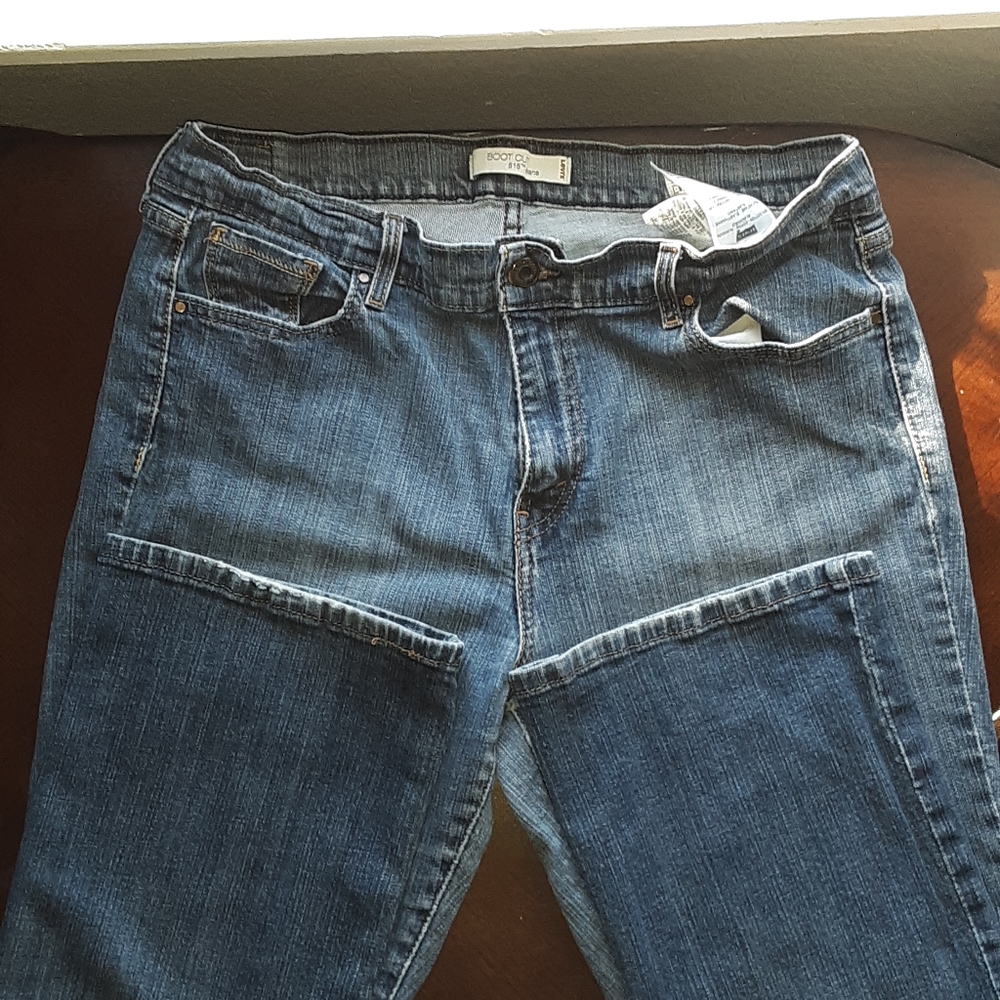 Levi's 515 boot cut size16